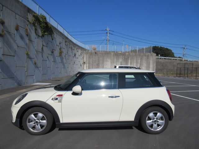 BMW MINI ONE 2019 Image 31