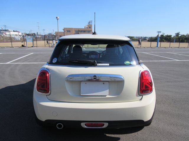 BMW MINI ONE 2019 Image 31