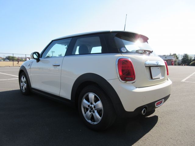 BMW MINI ONE 2019 Image 31