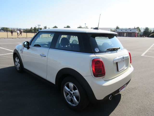 BMW MINI ONE 2019 Image 31