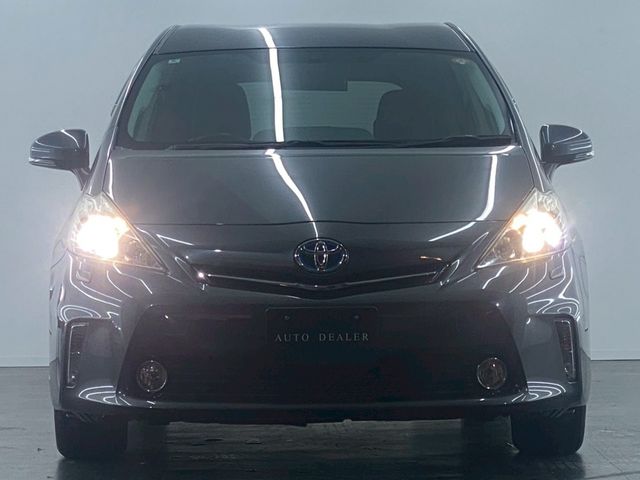 TOYOTA PRIUS ALPHA 2012 Image 31