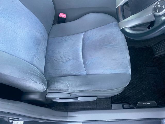 TOYOTA PRIUS ALPHA 2012 Image 31