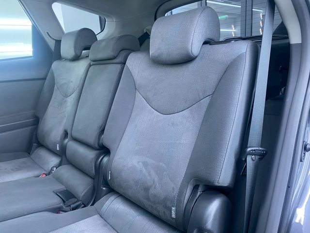 TOYOTA PRIUS ALPHA 2012 Image 31