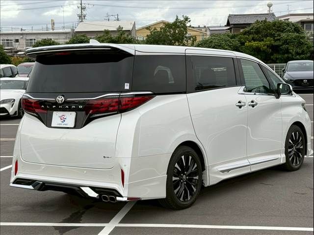 TOYOTA ALPHARD HYBRID 2024 Image 31