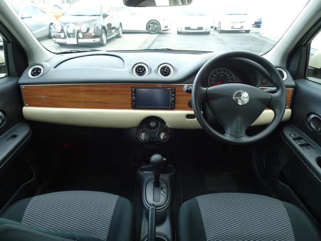 MITSUOKA VIEWT HATCHBACK 2019 Image 31