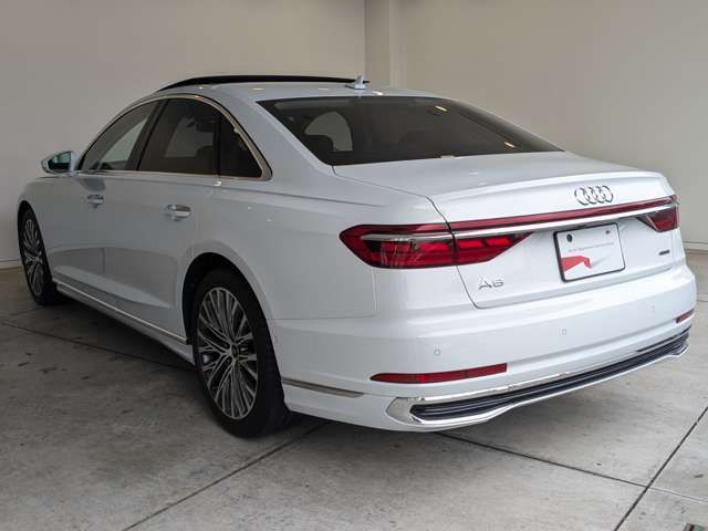 AUDI A8 2022 Image 31