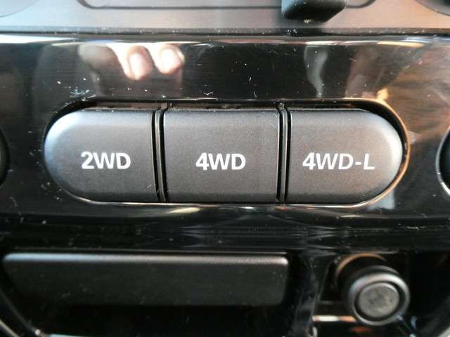 SUZUKI JIMNY 4WD 2015 Image 31