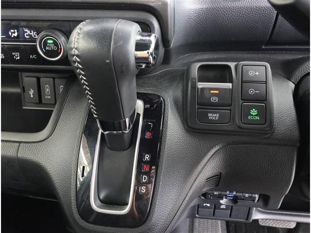 HONDA N BOX CUSTOM 2023 Image 31