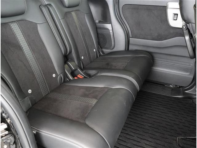 HONDA N BOX CUSTOM 2023 Image 31