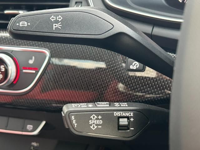 AUDI S4 2024 Image 31