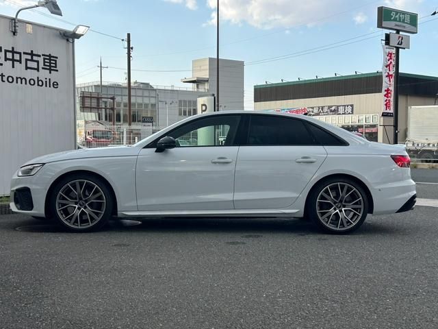 AUDI S4 2024 Image 31