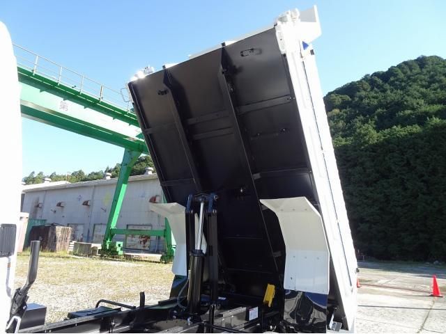 MITSUBISHI FUSOU FIGHTER 2025 Image 31