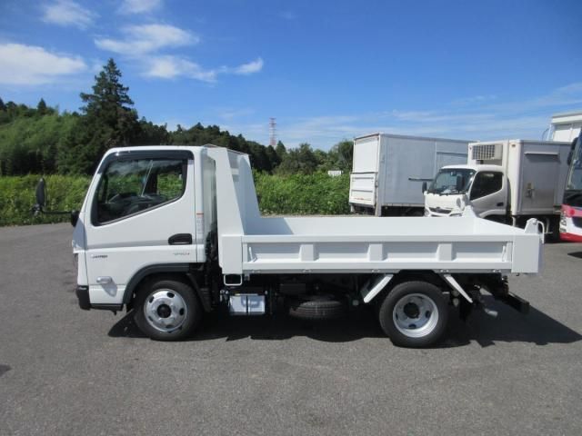 MITSUBISHI CANTER 2025 Image 31