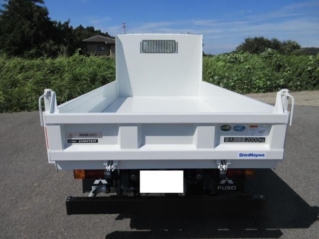 MITSUBISHI CANTER 2025 Image 31