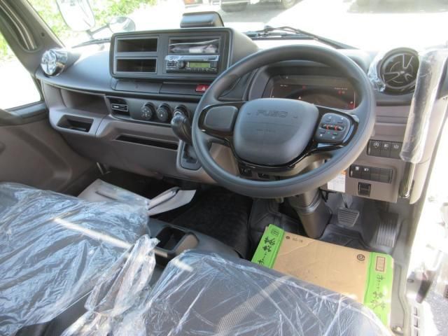 MITSUBISHI CANTER 2025 Image 31