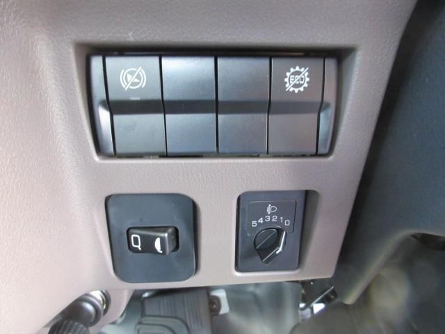 MITSUBISHI CANTER 2025 Image 31