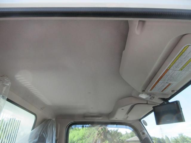 MITSUBISHI CANTER 2025 Image 31