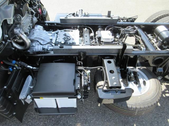 MITSUBISHI CANTER 2025 Image 31