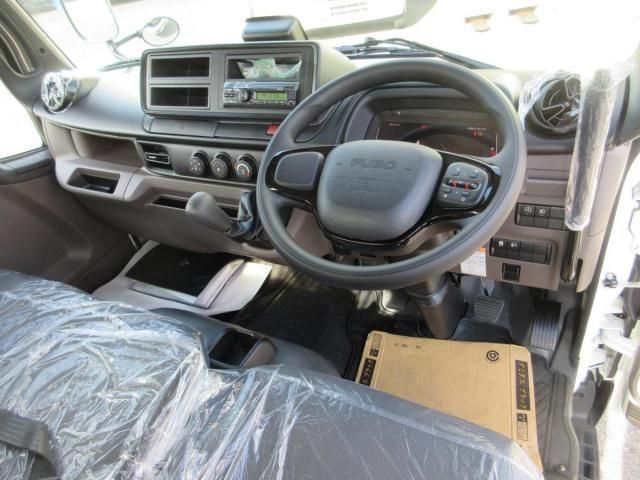 MITSUBISHI CANTER 2025 Image 31