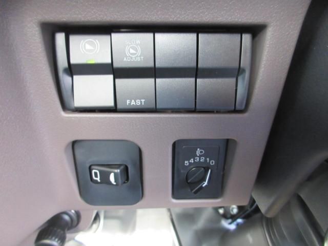 MITSUBISHI CANTER 2025 Image 31