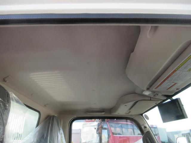 MITSUBISHI CANTER 2025 Image 31