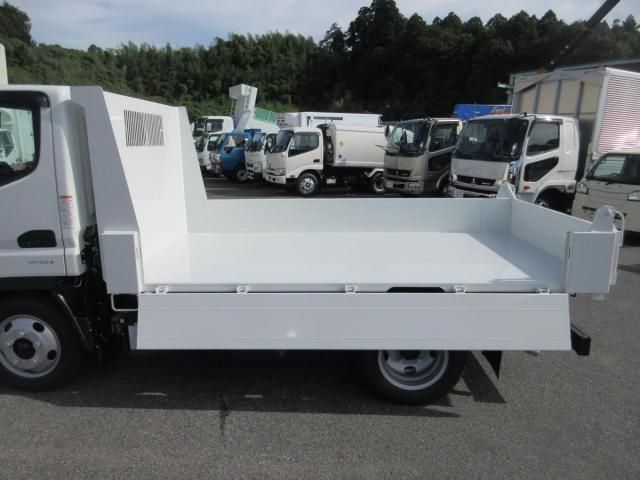 MITSUBISHI CANTER 2025 Image 31