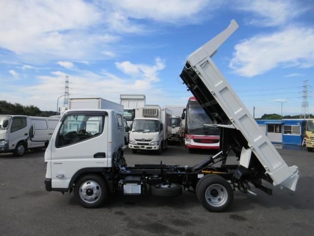 MITSUBISHI CANTER 2025 Image 31