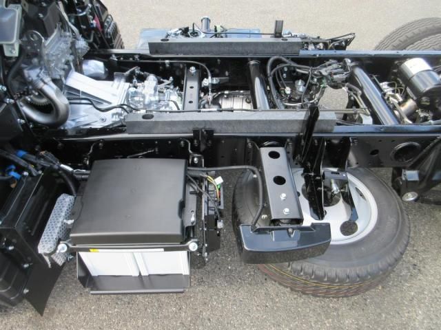 MITSUBISHI CANTER 2025 Image 31