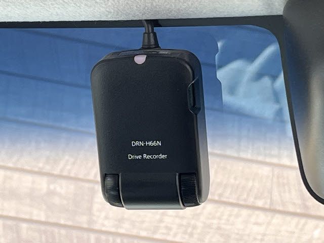 DAIHATSU TANTO CUSTOM 4WD 2017 Image 31