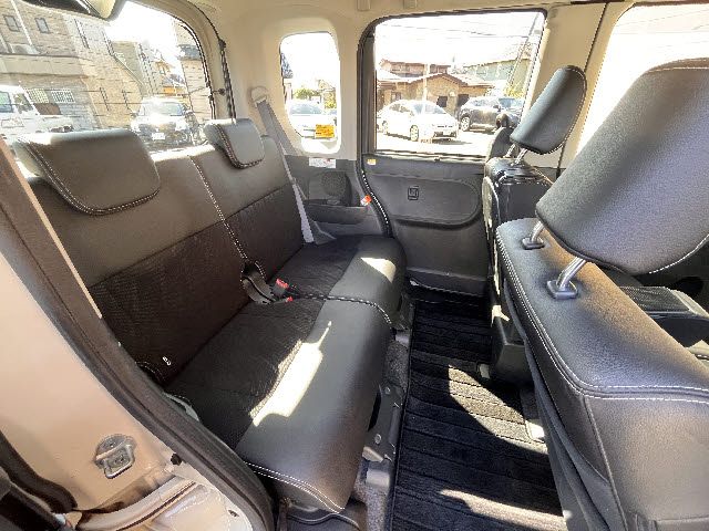 DAIHATSU TANTO CUSTOM 4WD 2017 Image 31