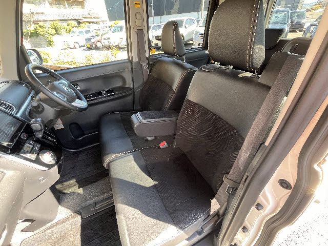 DAIHATSU TANTO CUSTOM 4WD 2017 Image 31