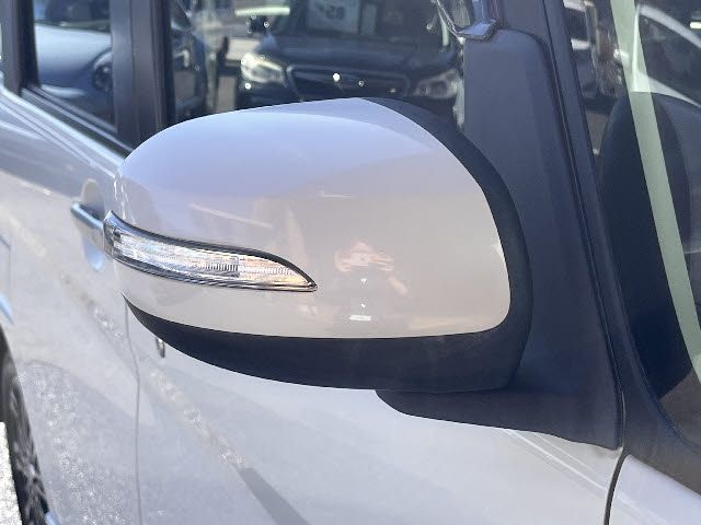 DAIHATSU TANTO CUSTOM 4WD 2017 Image 31