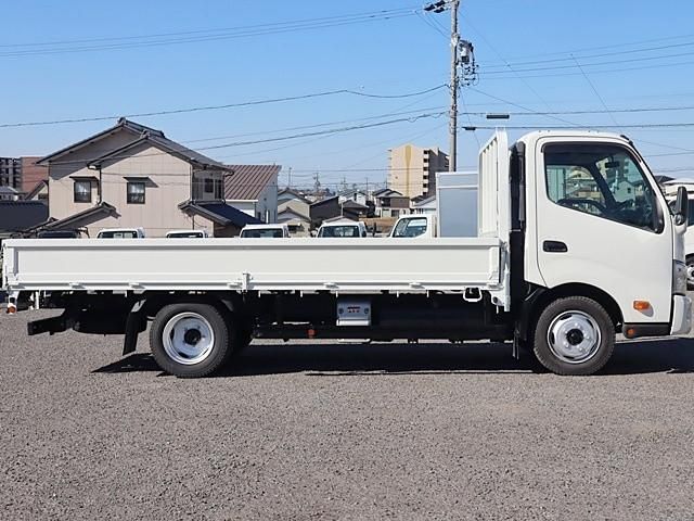 HINO DUTRO 2020 Image 31