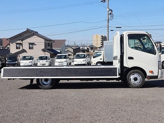 HINO DUTRO 2020 Image 31