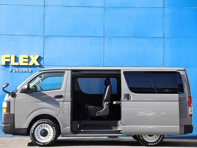 TOYOTA HIACE VAN 2WD 2018 Image 31