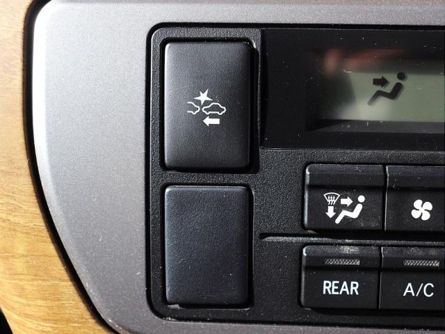 TOYOTA HIACE VAN 2WD 2018 Image 31