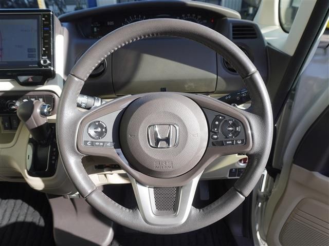 HONDA N BOX 2018 Image 31