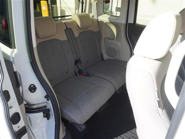 HONDA N BOX 2018 Image 31