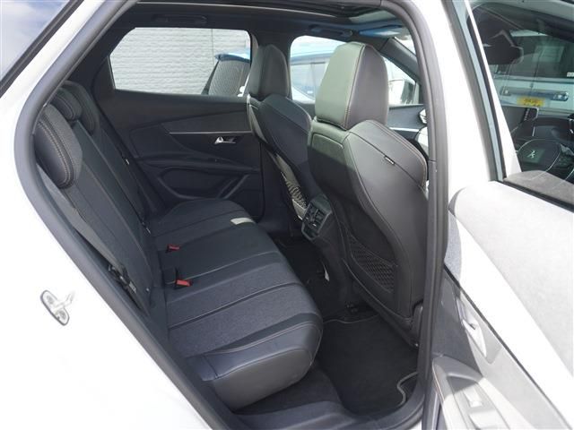 PEUGEOT 3008 2018 Image 31