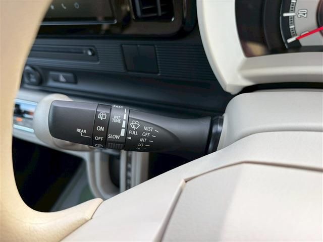 SUZUKI WAGON R SMILE 2023 Image 31