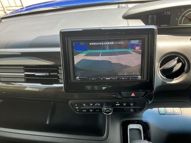 HONDA N BOX CUSTOM 2018 Image 31