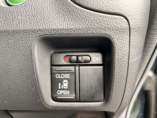 HONDA N BOX 2016 Image 31