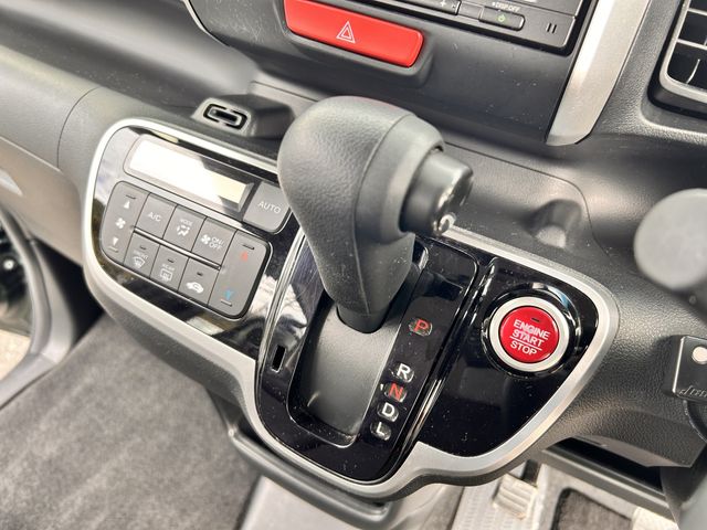 HONDA N BOX 2016 Image 31