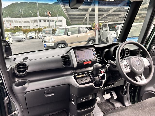 HONDA N BOX 2016 Image 31