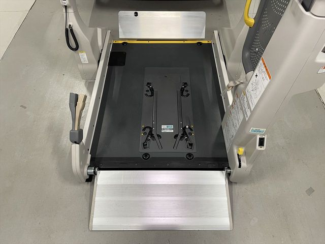 TOYOTA HIACE VAN 2WD 2019 Image 31