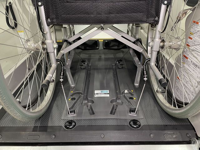 TOYOTA HIACE VAN 2WD 2019 Image 31