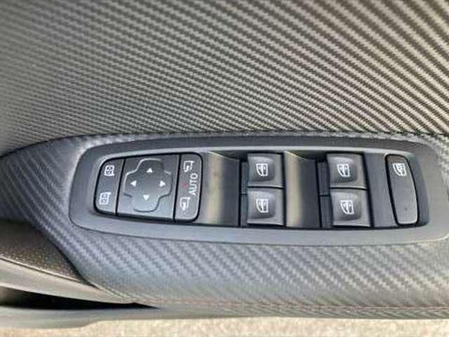 RENAULT MEGANE HATCH 2024 Image 31