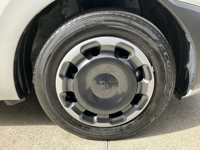 TOYOTA SIENTA HYBRID 2024 Image 31