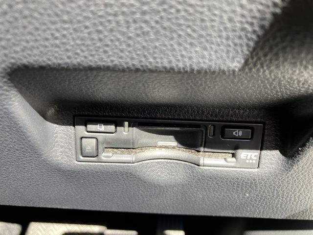 TOYOTA SIENTA HYBRID 2024 Image 31