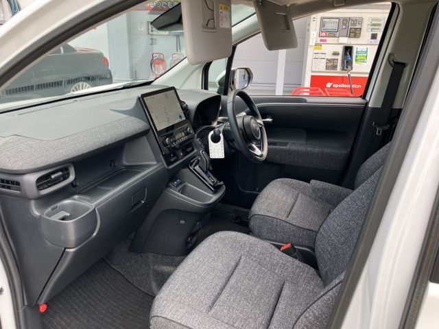 TOYOTA SIENTA HYBRID 2024 Image 31